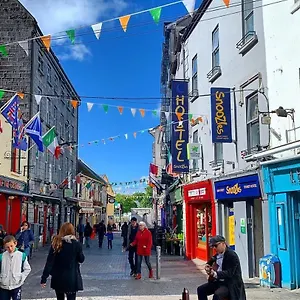 Snoozles Quay Street Tourist , Galway Ireland